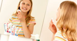 Kids brushing their teeth