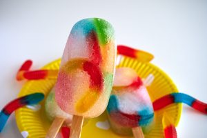 homemade popsicles with gummy worms